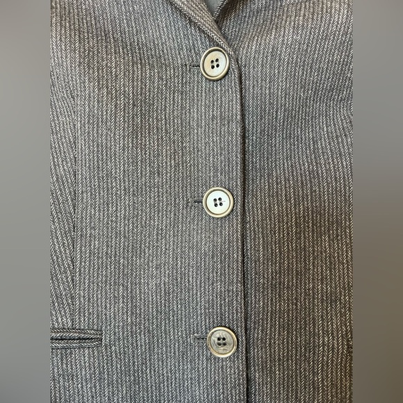 Theory Women’s Blazer Size 2 Gray Wool Blend Herringbone 2-Button Jacket USA - Picture 4 of 14
